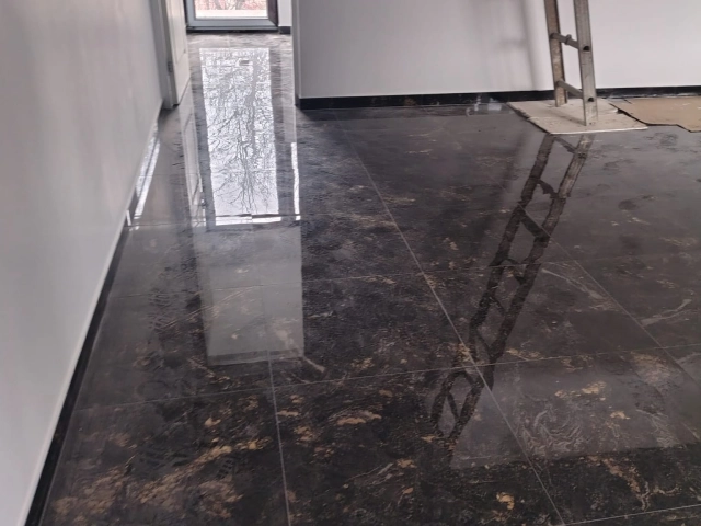Apartament 5 camere - Pacurari