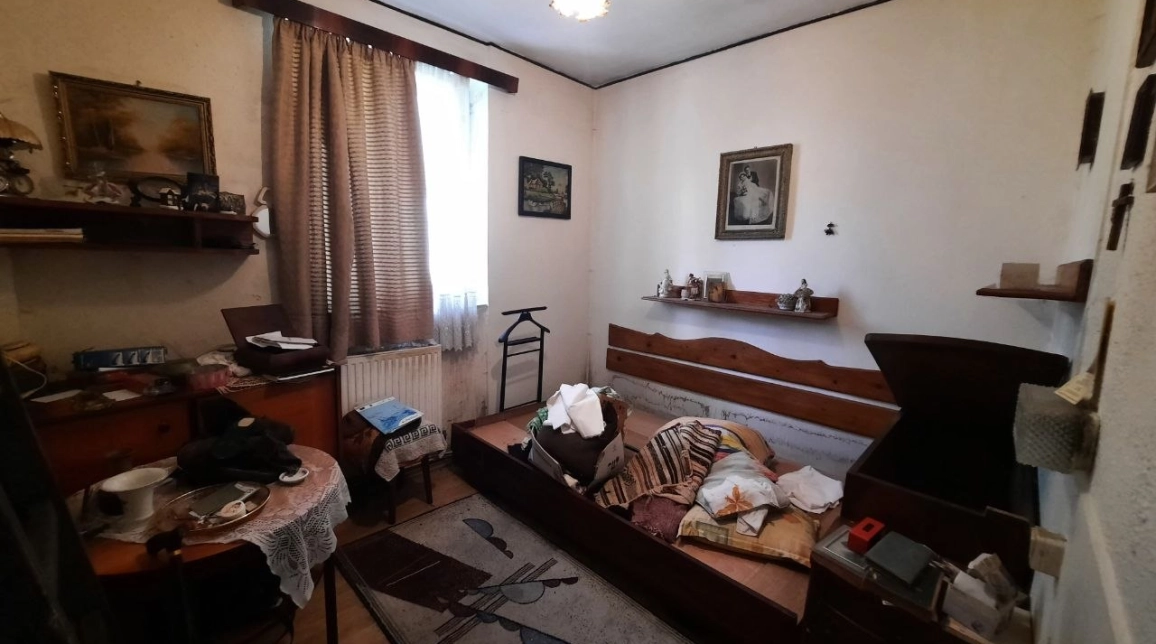 Oferta Apartament, 2 camere semidecomandat, 45 mp, Central, de vanzare,  Tribunal / Banca Transilvania imagine 2