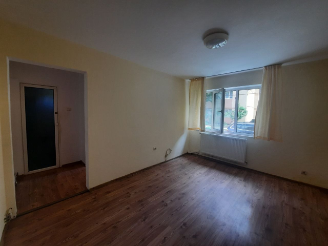 De vanzare apartament, 2 camere,  semidecomandat,  40 mp, Maratei,  (Piata Maratei) 162477