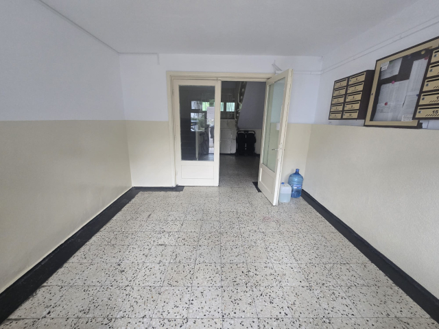 De vanzare apartament, 2 camere,  semidecomandat,  50 mp, Podu Ros,  (vis-a-vis de Facultatile din Tudor) 163322