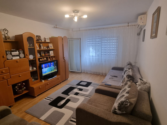 Nicolina apartament  52 mp, 2 camere,  decomandat, de vanzare,  (Nicolina 2 - Clopotari) 163364
