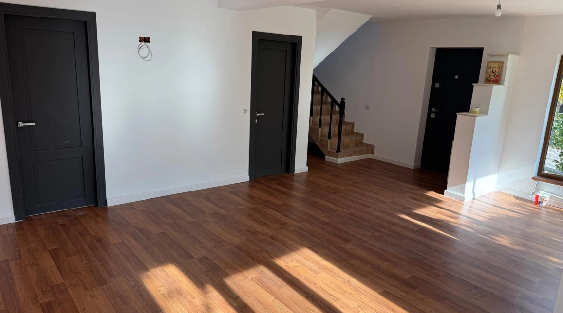 Oferta 3 camere, 155 mp, de vanzare casa in zona Pangarati,  Preluca imagine 2