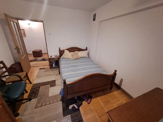 Apartament 3 camere - Pacurari