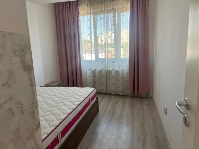 Apartament 3 camere - Centru