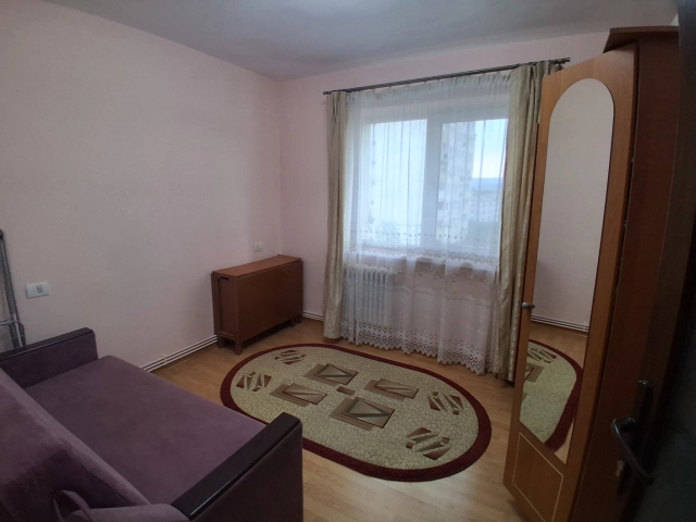 Apartament 3 camere - Mircea cel Batran