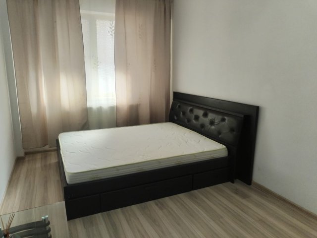 1 camera,  decomandat,  35 mp, de inchiriat apartament in zona CUG,  (Cartierul Visioianu) 163433