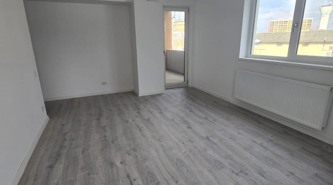 Oferta 2 camere, decomandat, 58 mp, de vanzare apartament in zona Nicolina,  Nicolina 2 - Bd Poitiers, cu Parcare inclusa imagine 2