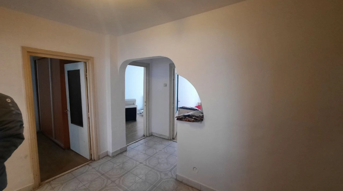 Oferta Apartament, 3 camere decomandat, 65 mp, Precista, de vanzare,  Profi / Scoala nr 10 imagine 2