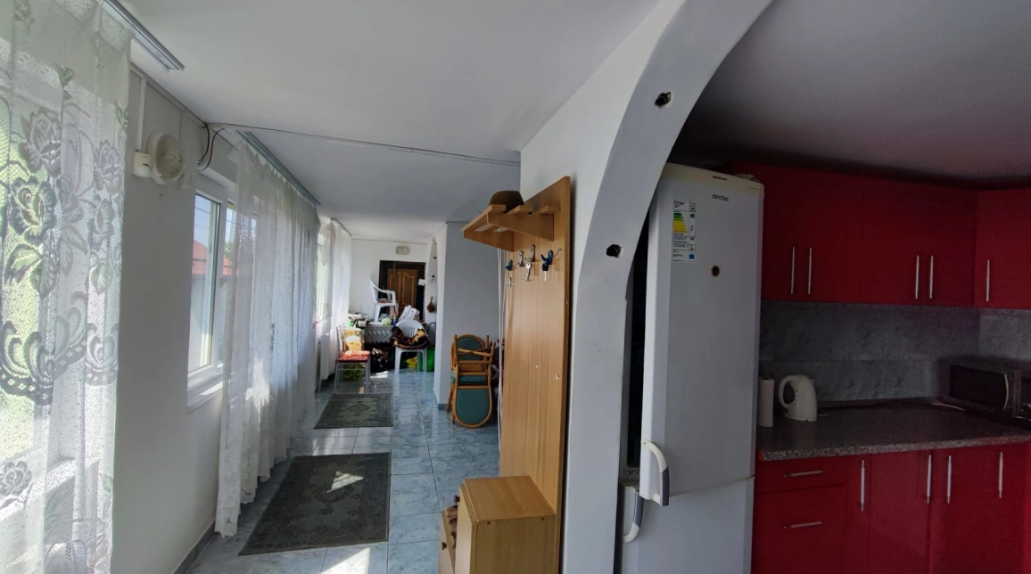 Oferta Casa, 5 camere , 280 mp, Valea Adanca, de vanzare,  str Costea Voda imagine 3