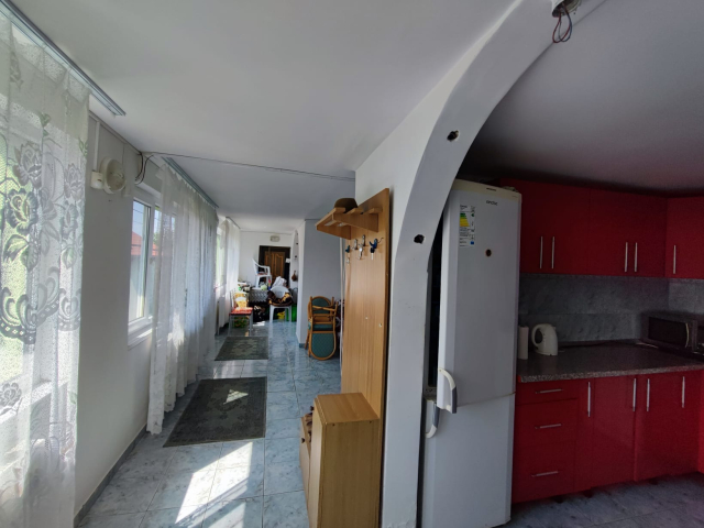 Vila, 5 camere, 280mp, Valea Adanca, de vanzare,  (str Costea Voda) 151151