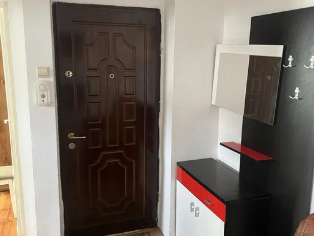 2 camere,  decomandat,  52 mp, de inchiriat apartament in zona Precista,  (Biserica Noua) 162968