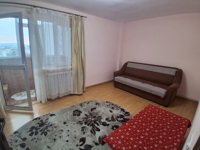 Apartament 3 camere - Mircea cel Batran