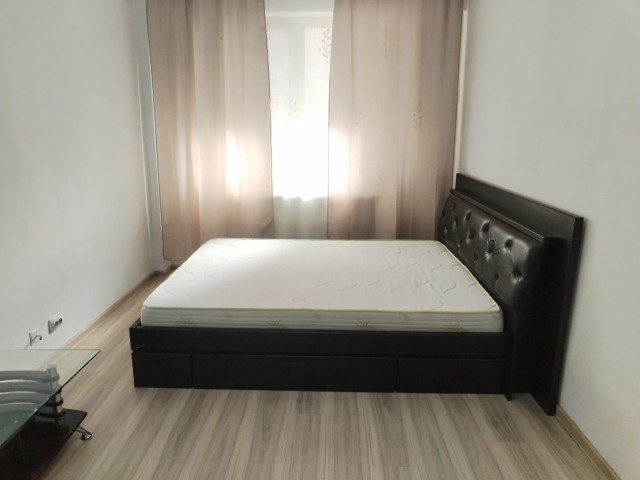 1 camera,  decomandat,  35 mp, de inchiriat apartament in zona CUG,  (Cartierul Visioianu) 163433
