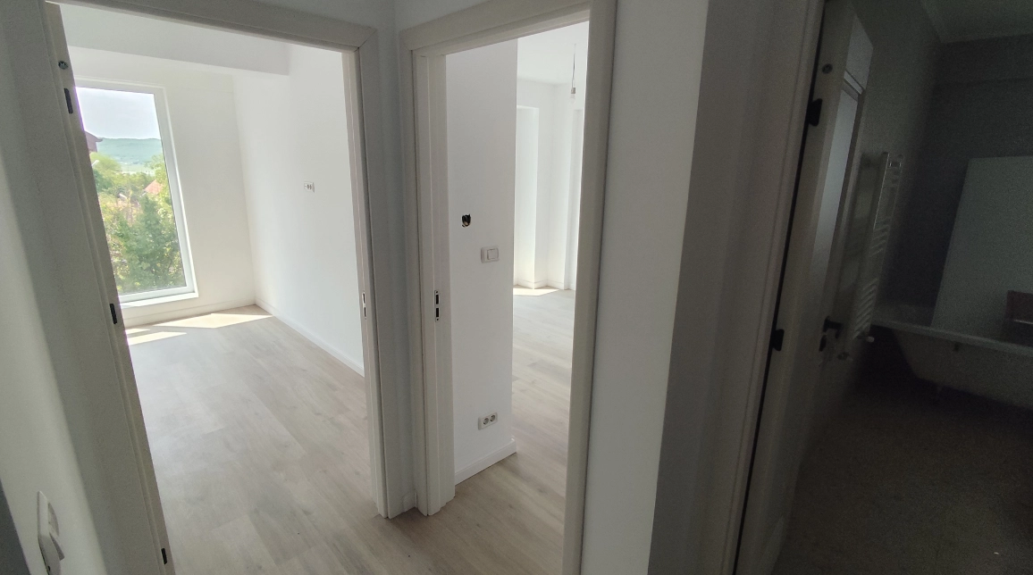 Oferta Apartament nou de vanzare, 3 camere, semidecomandat, 80 mp, Popas Pacurari,  400m de la drumul european imagine 7