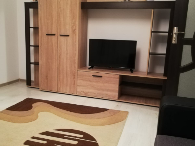 2 camere,  semidecomandat,  52 mp, de vanzare apartament in zona Podu Ros,  (Salubris) 161108