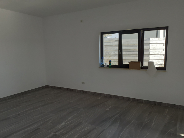 Valea Lupului casa 93mp, 4 camere,  de vanzare,  (Restaurant Crystal) 152729