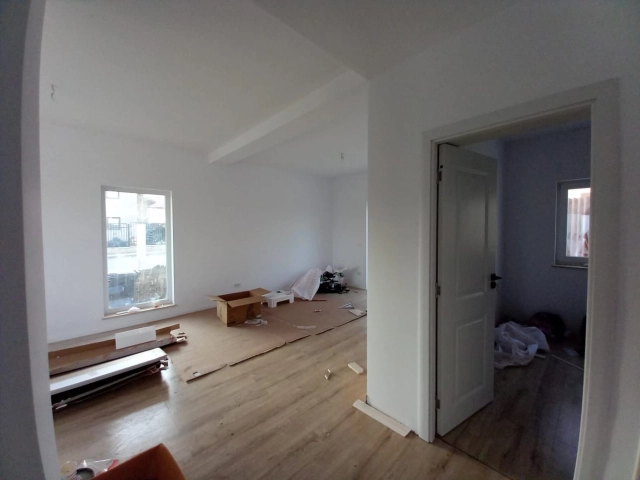 Apartament 4 camere - Valea Lupului