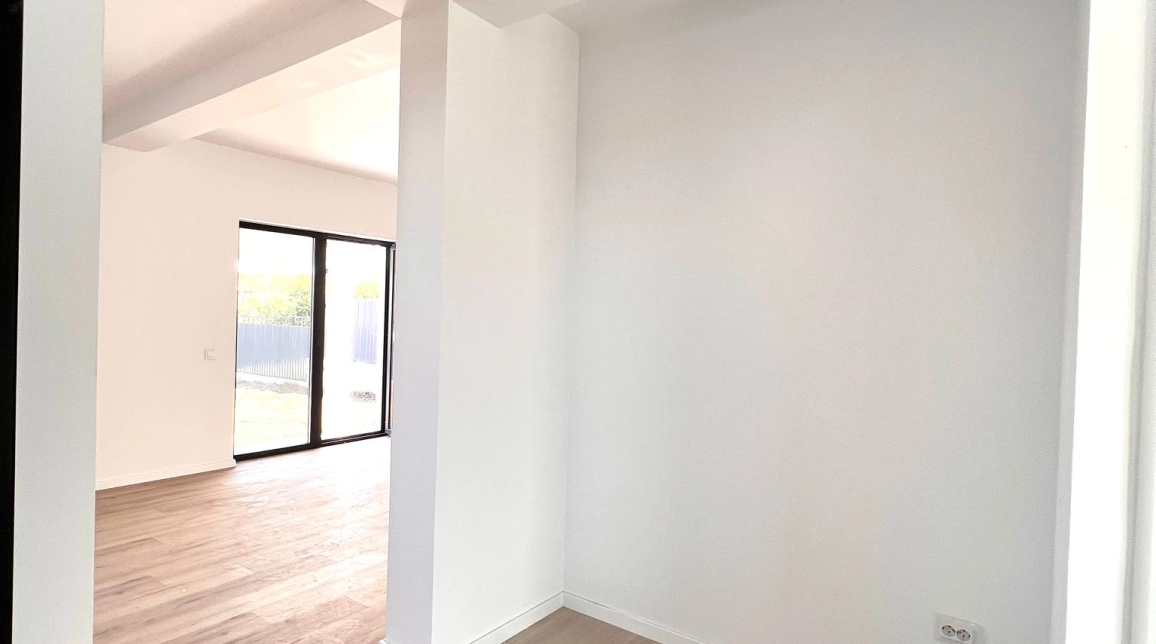 Oferta Miroslava casa 132 mp, 4 camere, de vanzare,  Trans Anapet imagine 4