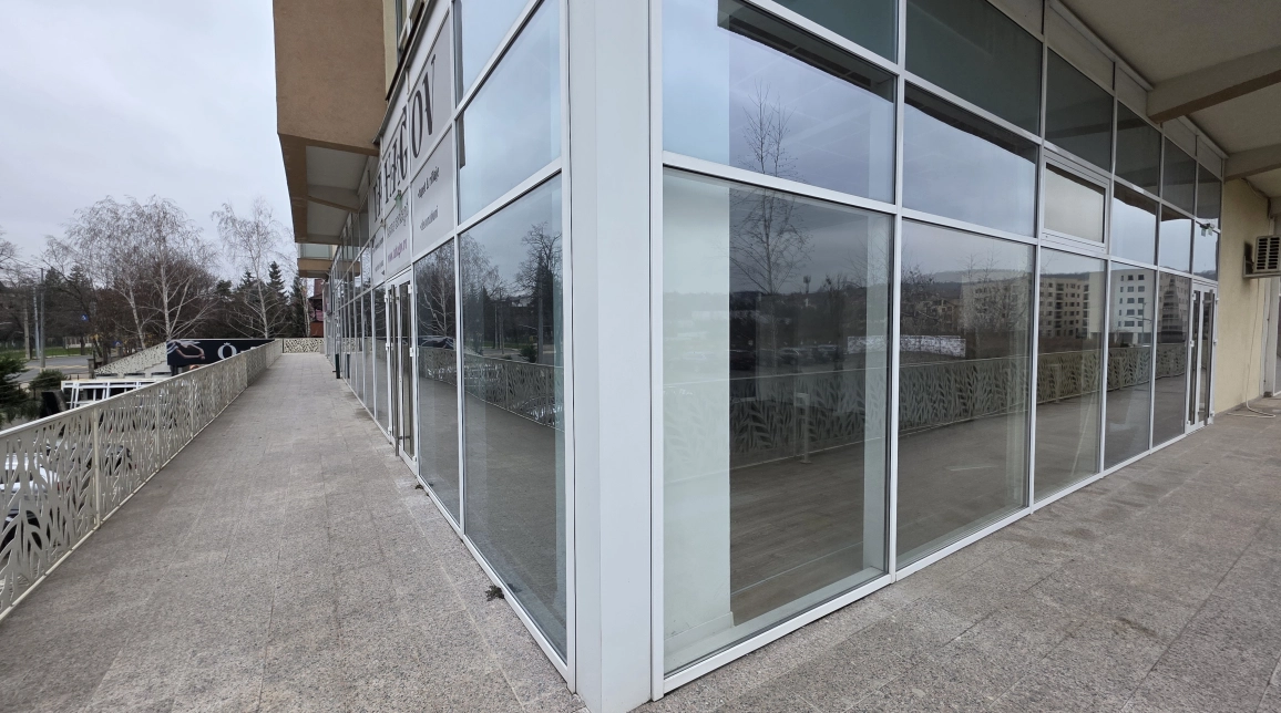 Oferta Spatiu comercial de inchiriat Bucium Lidl la bulevard 96mp  imagine 3