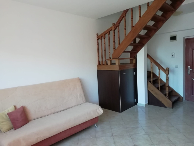 2 camere,  semidecomandat,  42 mp, de inchiriat apartament in zona Calea Romanului,  (White Lady ) 145088