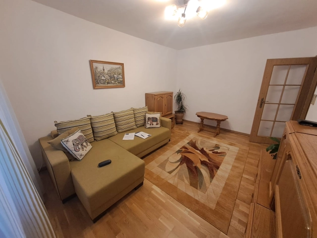 Apartament 3 camere - Pacurari