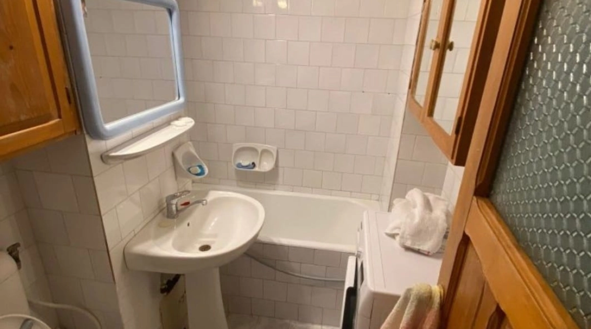 Oferta 2 camere, decomandat, 54 mp, de vanzare apartament in zona Alexandru cel Bun imagine 2