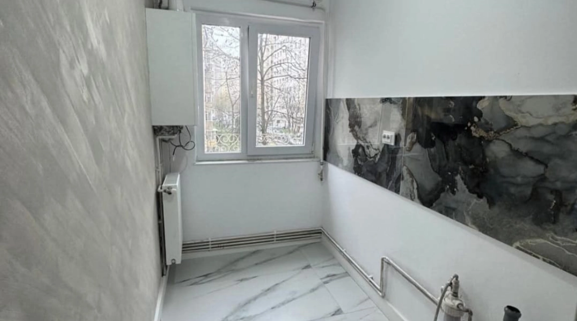 Oferta 2 camere, nedecomandat, 41 mp, de vanzare apartament in zona Alexandru cel Bun,  Piata Voievozilor imagine 2