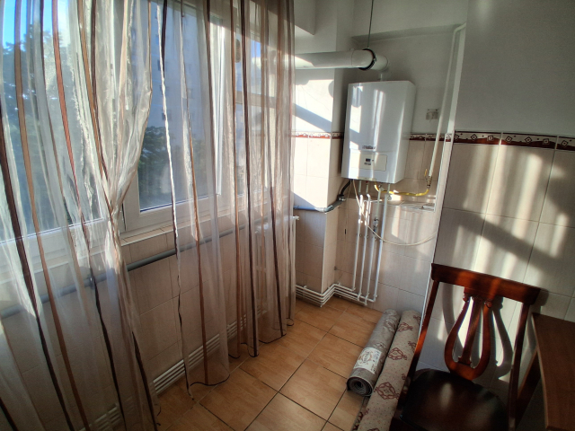 3 camere,  decomandat,  70 mp, de vanzare apartament in zona Centru Civic,  (ANASTASIE PANU, HALA CENTRALA) 162848