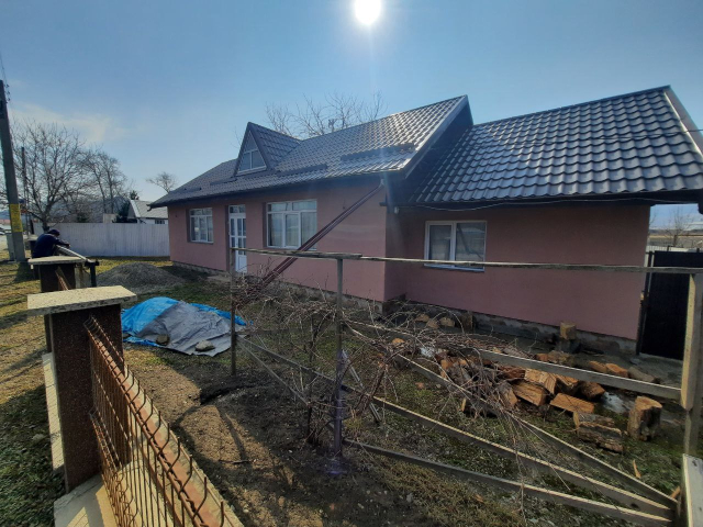 De vanzare casa, 2 camere,  100mp, Tg Neamt,  (Luca / Vanatori) 161102