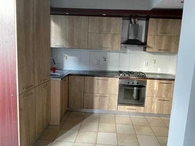 Apartament 3 camere - Tatarasi
