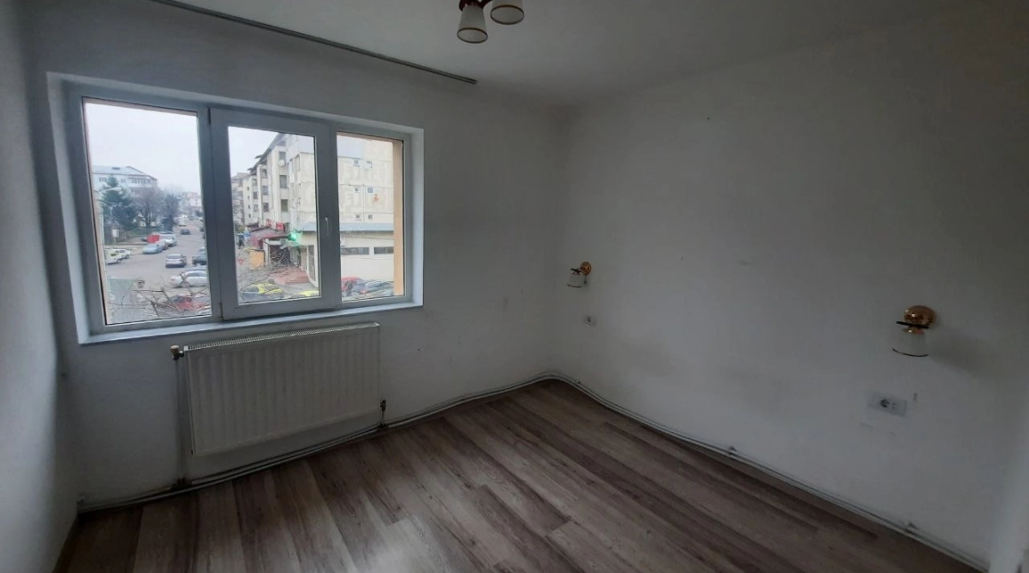 Oferta 2 camere, semidecomandat, 33 mp, de vanzare apartament in zona Maratei,  Piata Maratei / Profi / Farmacia Ardealul imagine 4