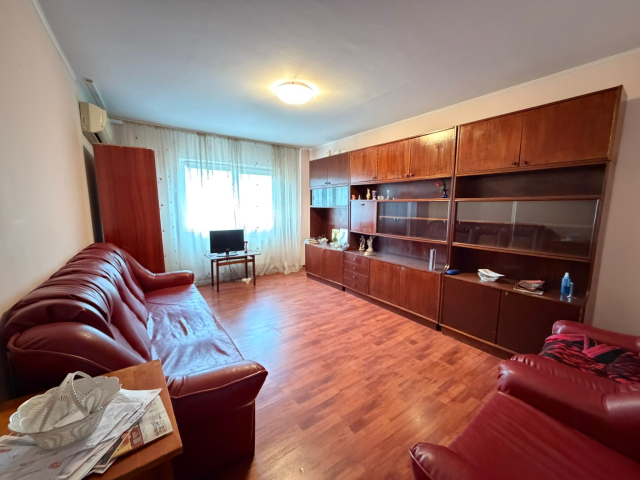 2 camere,  decomandat,  51 mp, de vanzare apartament in zona Nicolina,  (Nicolina 2 Prima statie) 162533