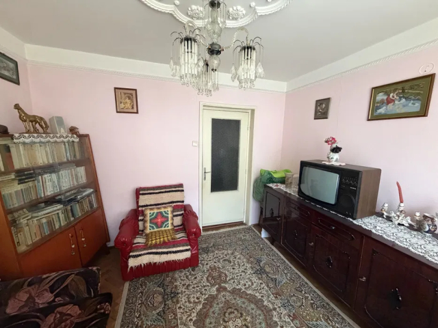 De vanzare apartament, 4 camere,  semidecomandat,  79 mp, Maratei,  (BCR) 162897