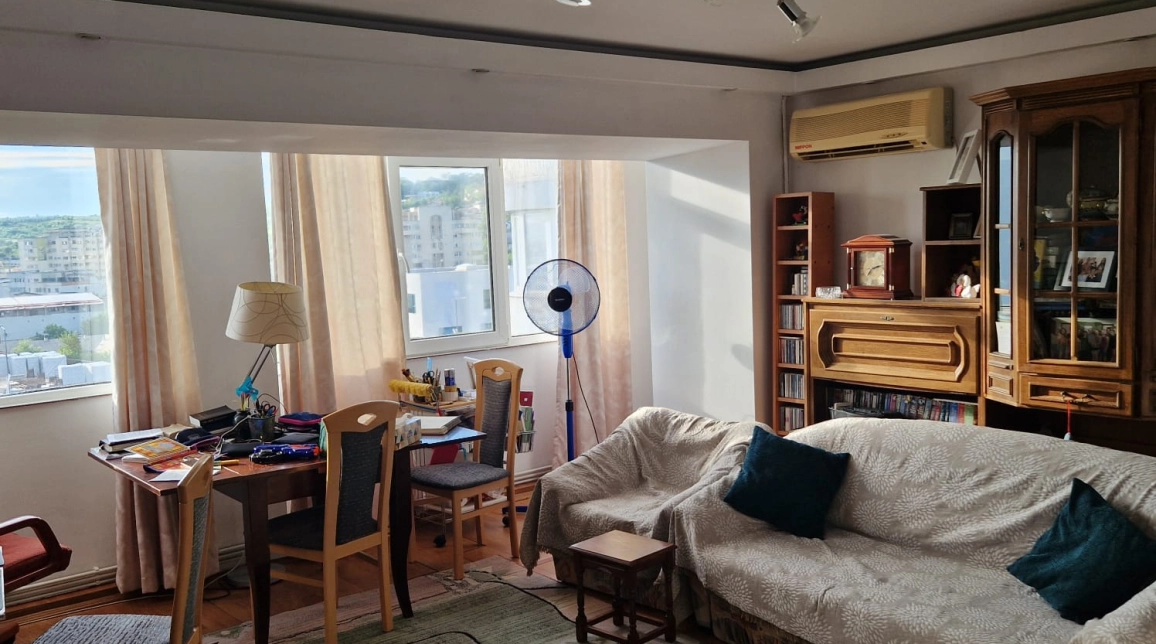 Oferta 4 camere, decomandat, 96 mp, de vanzare apartament in zona Gara,  Fosta Bila imagine 1