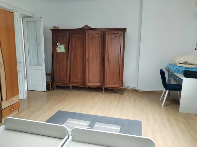 Apartament 3 camere - Central