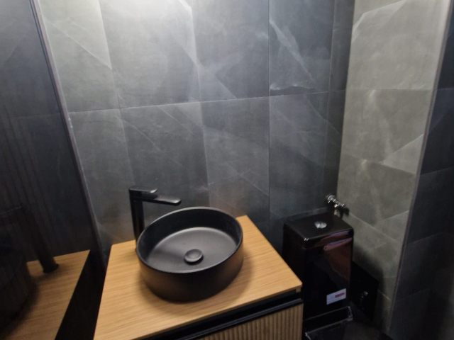 Titan apartament  60 mp, 3 camere,  semidecomandat, de vanzare,  (Piata Minis) 163384