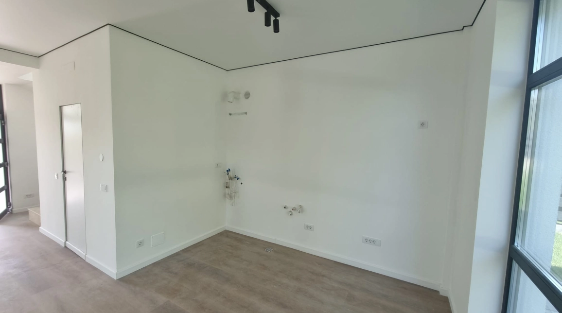 Oferta 4 camere, 106 mp, de vanzare casa in zona Bucium,  TLT Visan imagine 8