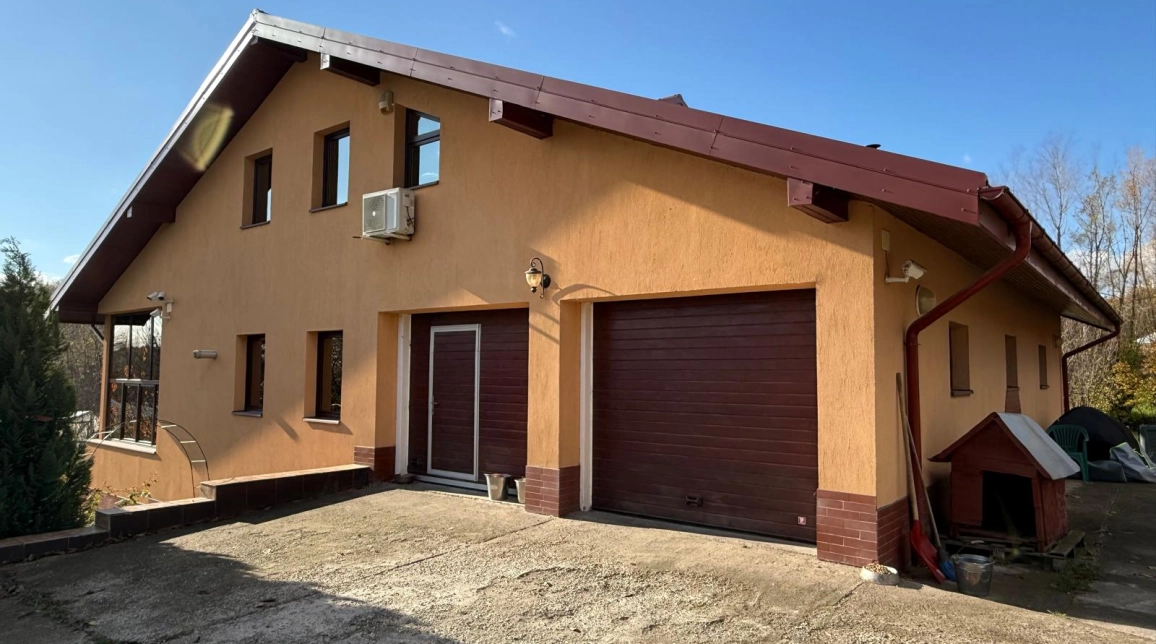 Oferta De vanzare casa, 4 camere, 268 mp, Girov,  Gura Vaii imagine 1