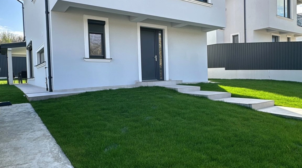 Oferta Casa, 4 camere , 114 mp, Bucium, de vanzare,  Visani - strada principala imagine 4