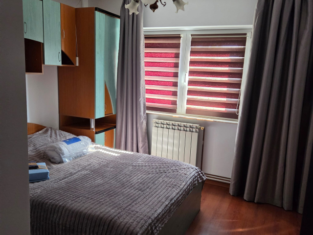 2 camere,  decomandat,  50 mp, de inchiriat apartament in zona Centru,  (Bld. Independentei - UMF) 163158