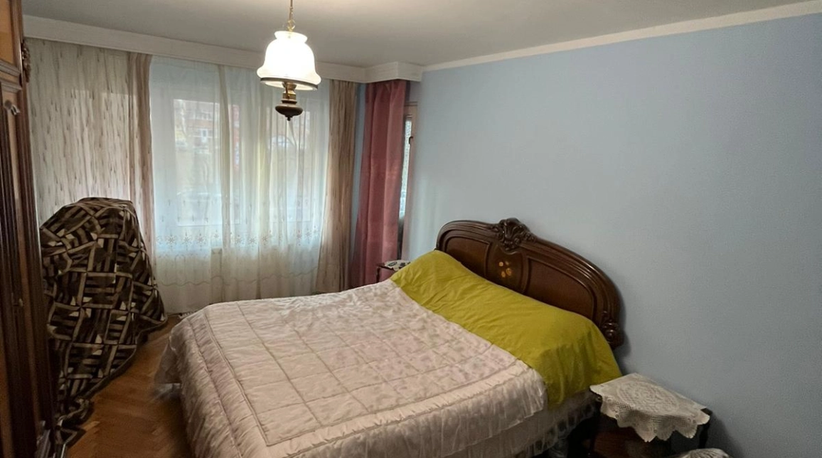 Oferta Apartament de vanzare, 3 camere, decomandat, 86 mp, Central,  Staro / Orhei imagine 2