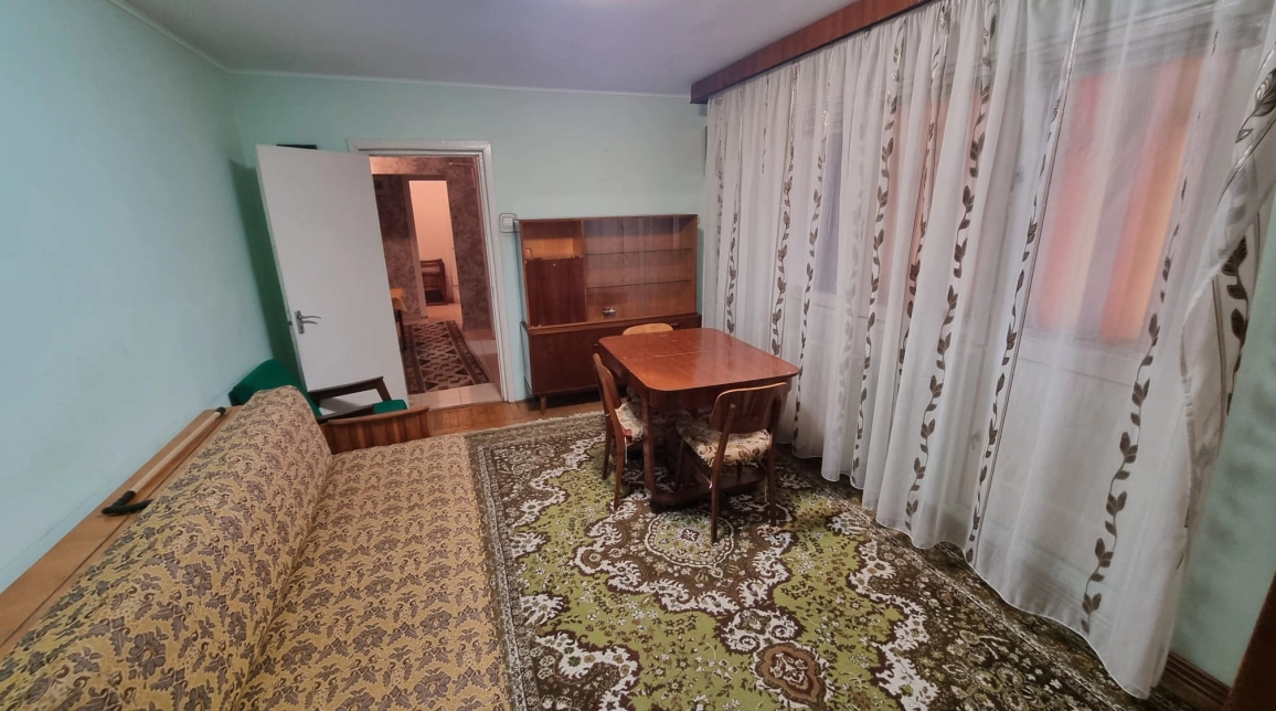 Oferta Tatarasi apartament 64 mp, 3 camere, semidecomandat, de vanzare,  Piata Chirila imagine 4