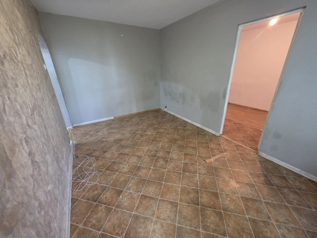 De vanzare apartament, 2 camere,  nedecomandat,  38 mp, Alexandru cel Bun,  (Liceul Miron Costin) 163067