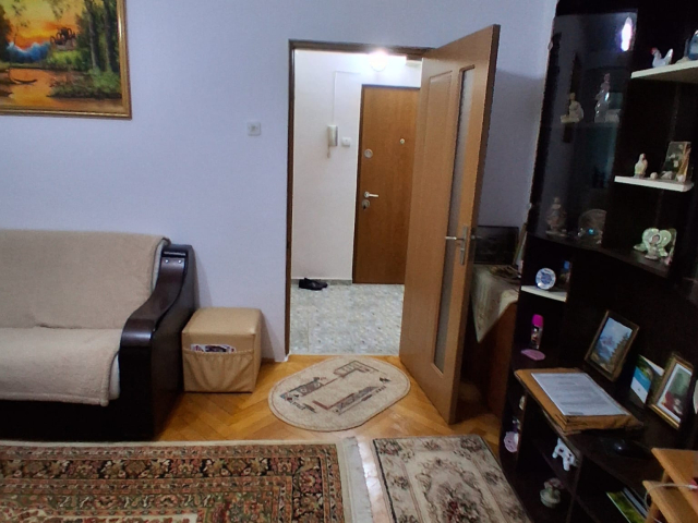 2 camere,  semidecomandat,  54 mp, de vanzare apartament in zona Podu Ros,  (Salubris) 163178