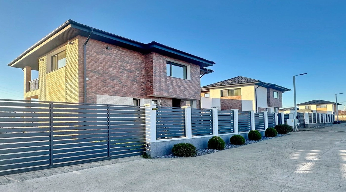 Oferta De vanzare casa, 4 camere, 120 mp, Miroslava,  Alin Automobile imagine 4