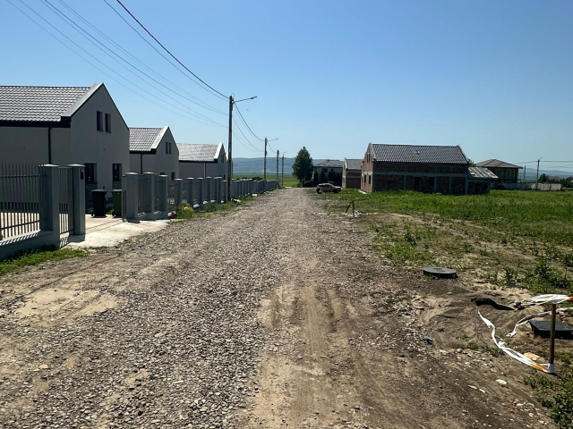 Teren  Aroneanu dupa str Musatini 750mp  162529