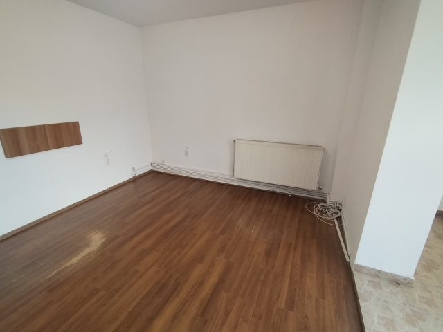 Spatiu comercial Podu Ros Rond P Ros 50mp  162081