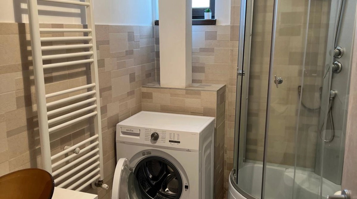 Oferta Apartament de inchiriat, 1 camera, semidecomandat, 40 mp, Podu Ros,  Complex Avram Iancu imagine 2