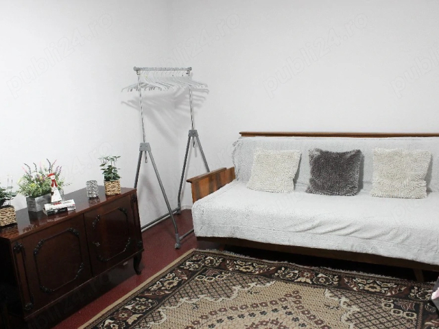 Apartament de inchiriat, 2 camere,  decomandat,  40 mp, Mircea cel Batran,  (Liceul Economic Corp B) 162720