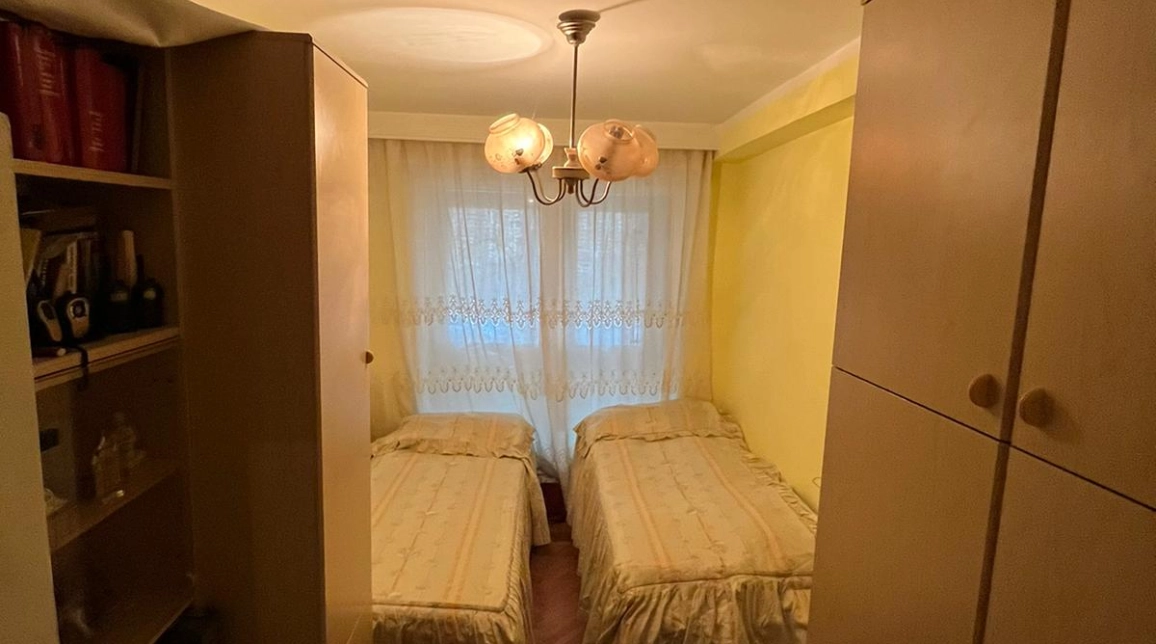 Oferta Apartament de vanzare, 3 camere, decomandat, 86 mp, Central,  Staro / Orhei imagine 4
